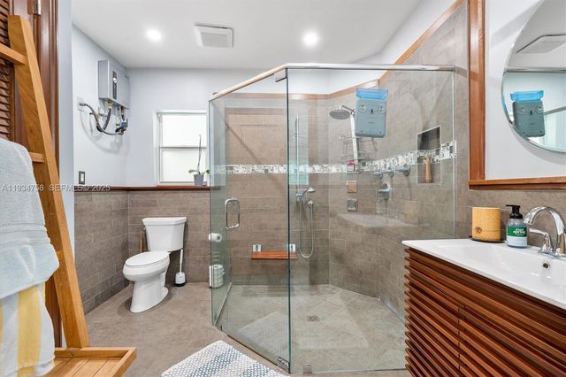 390 NE 103rd St, Miami Shores, FL 33138