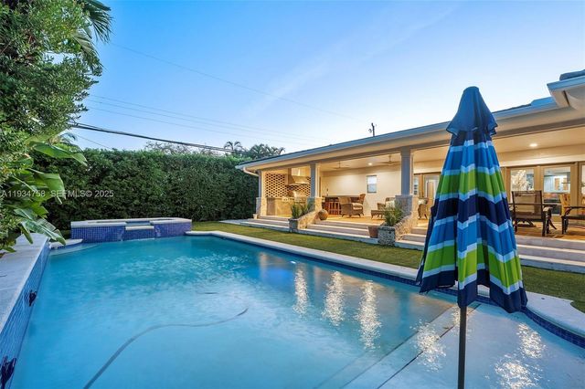 390 NE 103rd St, Miami Shores, FL 33138