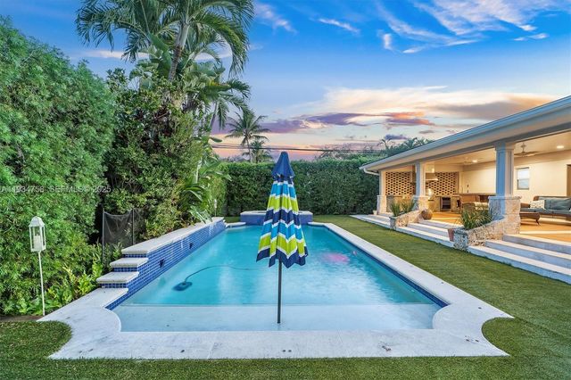 390 NE 103rd St, Miami Shores, FL 33138