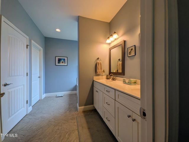 2954 Southbridge Road, Kingsport, TN 37664