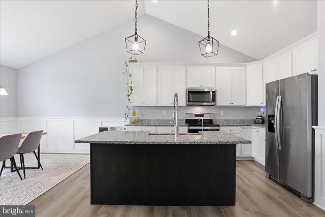 202 NAPLES WAY, Charles Town, WV 25414
