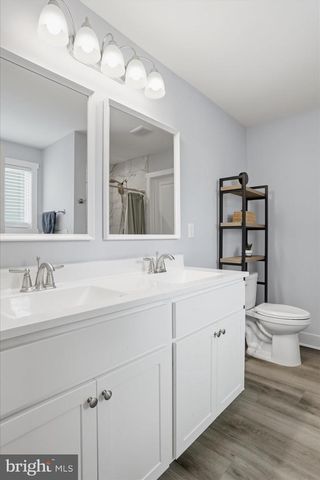202 NAPLES WAY, Charles Town, WV 25414
