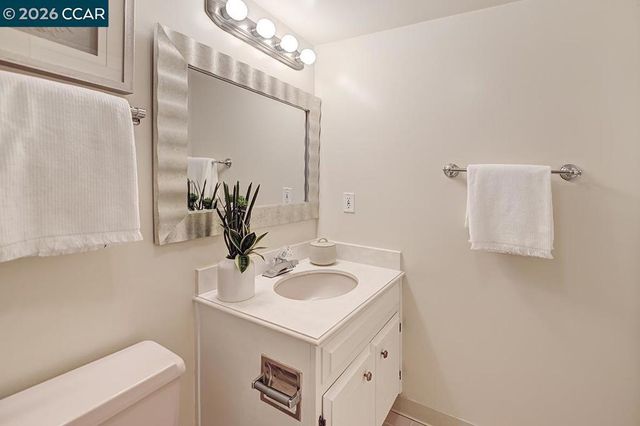 2589 Pine Knoll Dr 5, Walnut Creek, CA 94595