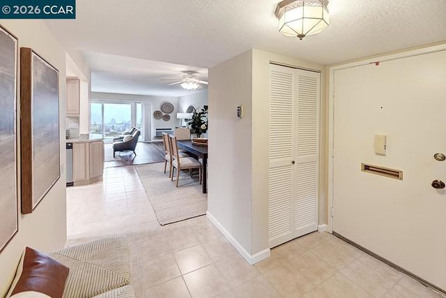 2589 Pine Knoll Dr 5, Walnut Creek, CA 94595