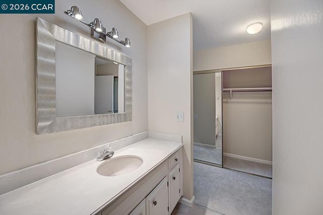 2589 Pine Knoll Dr 5, Walnut Creek, CA 94595