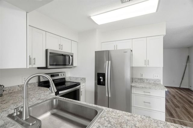 16602 BRIGADOON DRIVE, Tampa, FL 33618