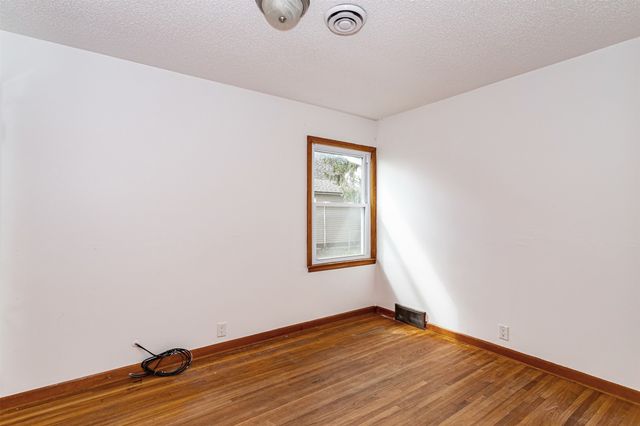 107 Race Street, Cambridge, IA 50046