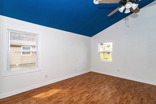 107 Race Street, Cambridge, IA 50046