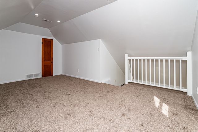 107 Race Street, Cambridge, IA 50046