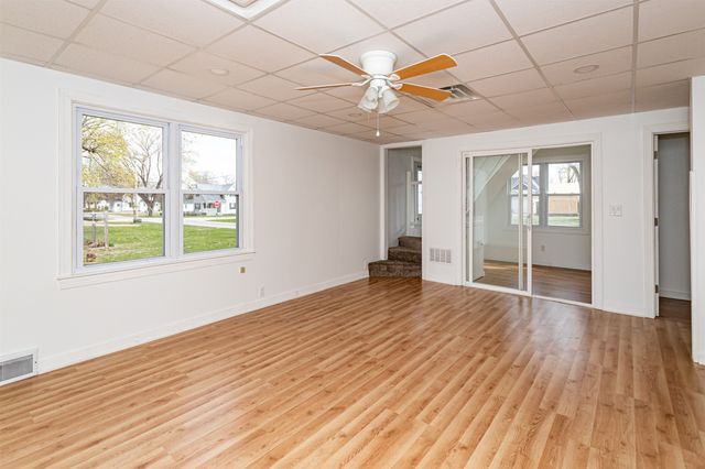 107 Race Street, Cambridge, IA 50046