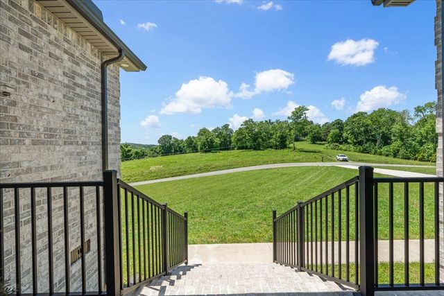 1301 Whiteside Hill Rd, Wartrace, TN 37183