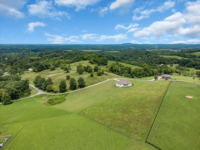 1301 Whiteside Hill Rd, Wartrace, TN 37183
