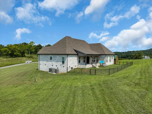 1301 Whiteside Hill Rd, Wartrace, TN 37183