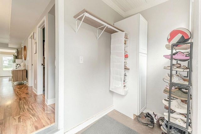 5807 WISCONSIN Street, Mcfarland, WI 53558