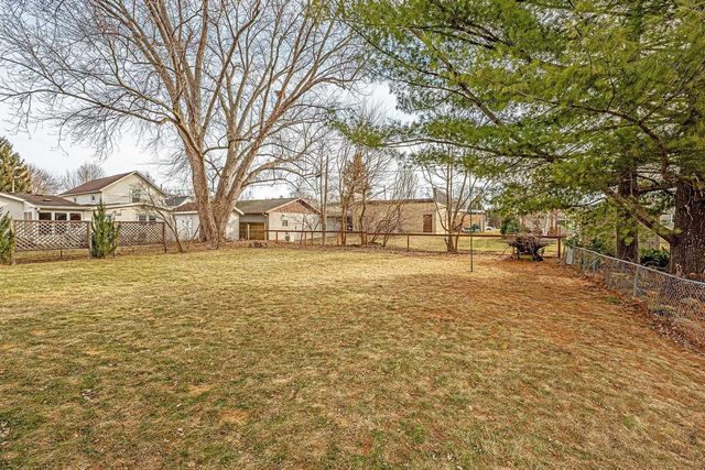 5807 WISCONSIN Street, Mcfarland, WI 53558