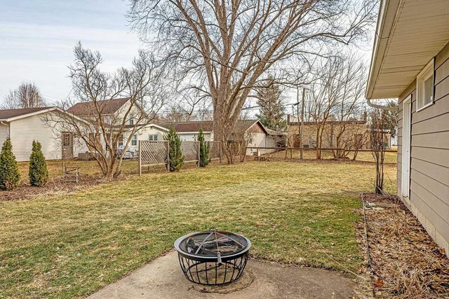 5807 WISCONSIN Street, Mcfarland, WI 53558