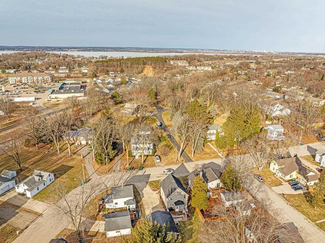 5807 WISCONSIN Street, Mcfarland, WI 53558