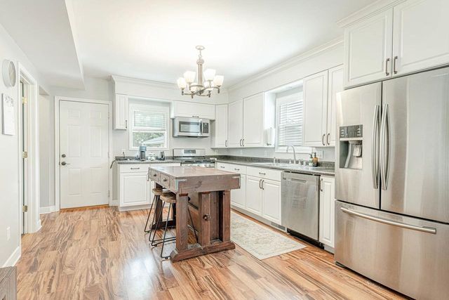 5807 WISCONSIN Street, Mcfarland, WI 53558