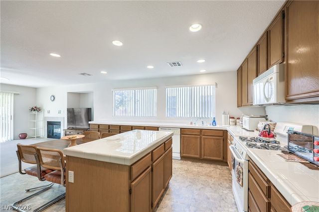 6532 Giant Oak Street, North Las Vegas, NV 89084