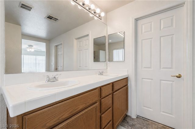 6532 Giant Oak Street, North Las Vegas, NV 89084