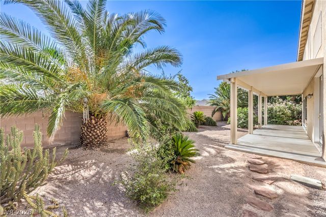 6532 Giant Oak Street, North Las Vegas, NV 89084