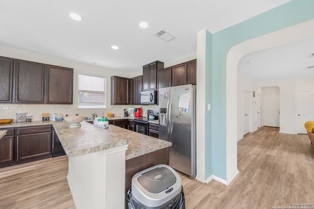 8422 BRAZOS PT, San Antonio, TX 78252
