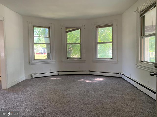 719 PEMBROKE AVE, East Lansdowne, PA 19050