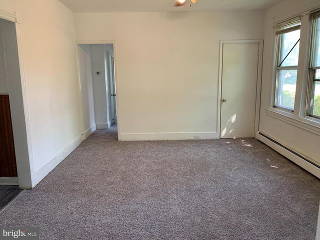 719 PEMBROKE AVE, East Lansdowne, PA 19050