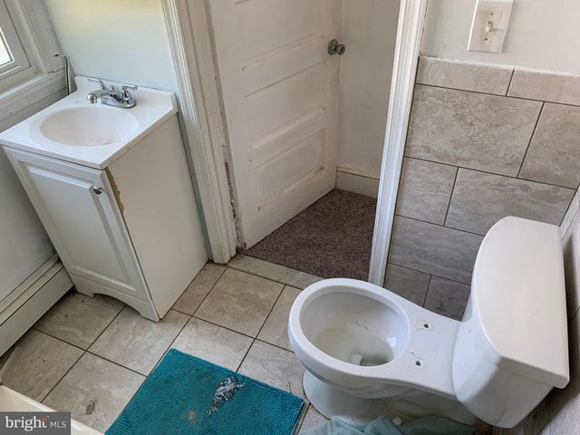 719 PEMBROKE AVE, East Lansdowne, PA 19050