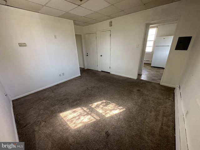 719 PEMBROKE AVE, East Lansdowne, PA 19050