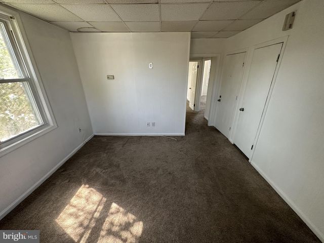 719 PEMBROKE AVE, East Lansdowne, PA 19050