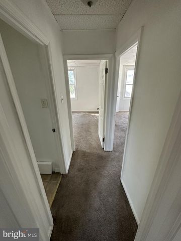 719 PEMBROKE AVE, East Lansdowne, PA 19050