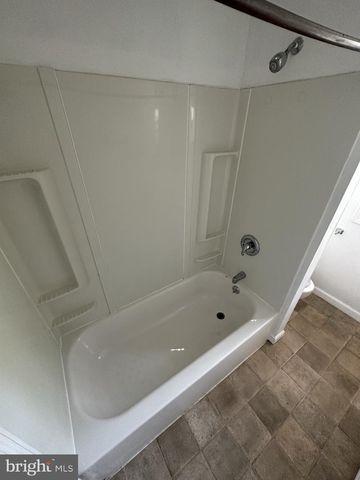 719 PEMBROKE AVE, East Lansdowne, PA 19050