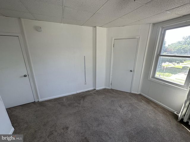 719 PEMBROKE AVE, East Lansdowne, PA 19050