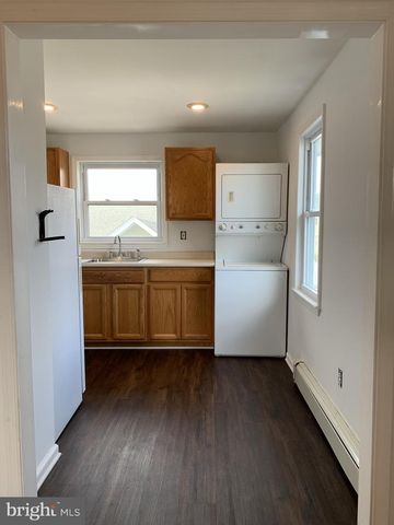 719 PEMBROKE AVE, East Lansdowne, PA 19050