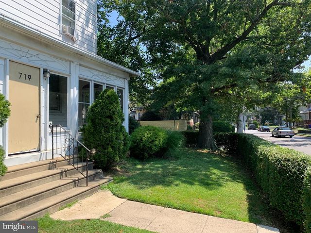 719 PEMBROKE AVE, East Lansdowne, PA 19050