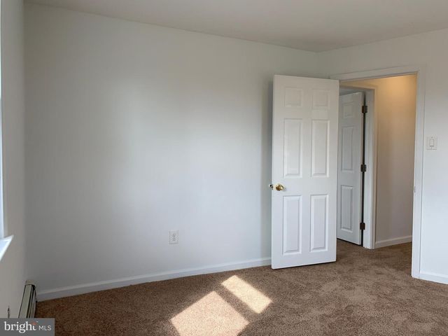 719 PEMBROKE AVE, East Lansdowne, PA 19050