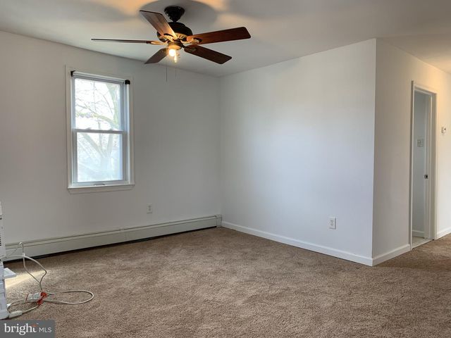 719 PEMBROKE AVE, East Lansdowne, PA 19050