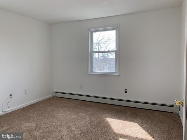 719 PEMBROKE AVE, East Lansdowne, PA 19050