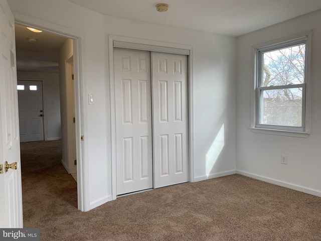 719 PEMBROKE AVE, East Lansdowne, PA 19050