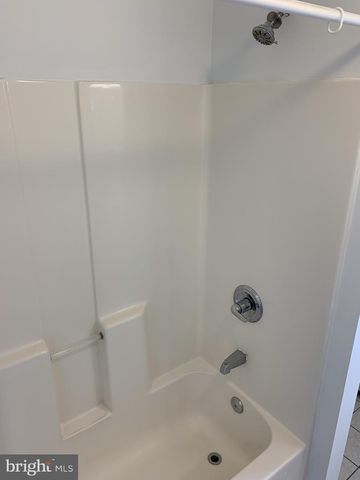 719 PEMBROKE AVE, East Lansdowne, PA 19050