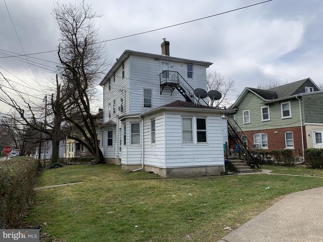 719 PEMBROKE AVE, East Lansdowne, PA 19050