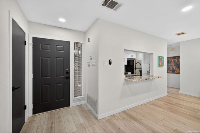 11520 Huebner Rd Apt 501, San Antonio, TX 78230