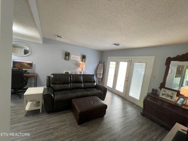 6521 Deane Hill Drive 1, Knoxville, TN 37919