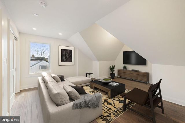 5115 42ND ST NW, Washington, DC 20016