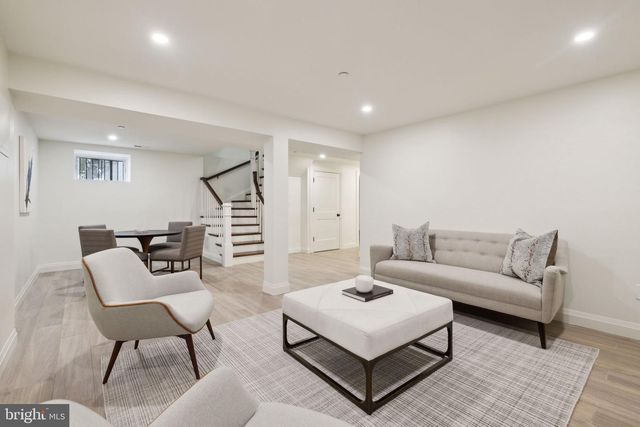 5115 42ND ST NW, Washington, DC 20016