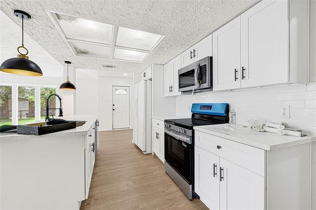 8302 Country Wind Lane, Houston, TX 77040