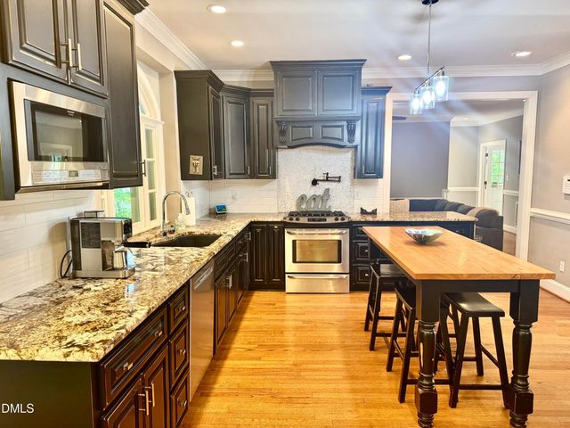 104 Flying Hills Circle, Cary, NC 27513