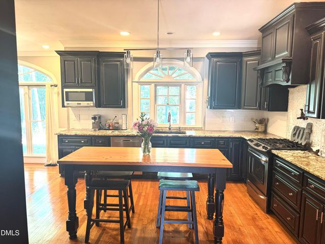 104 Flying Hills Circle, Cary, NC 27513