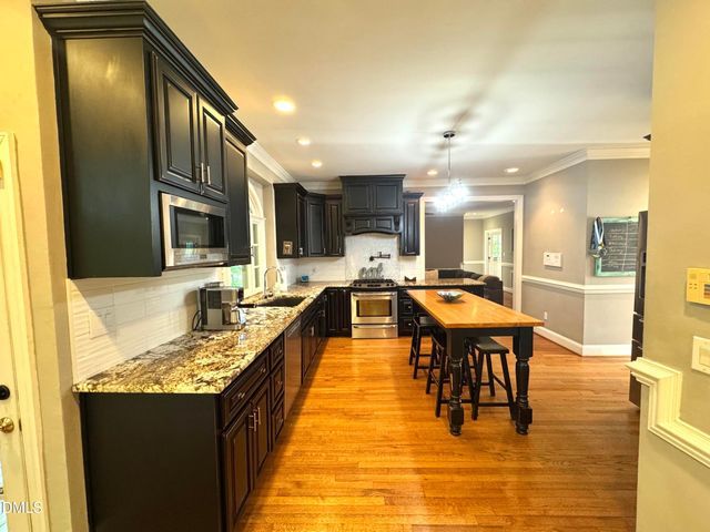 104 Flying Hills Circle, Cary, NC 27513